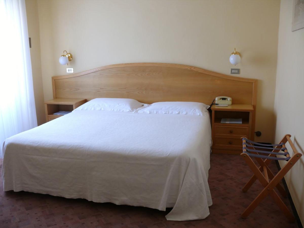 Hotel Britannia Cesenatico Zewnętrze zdjęcie