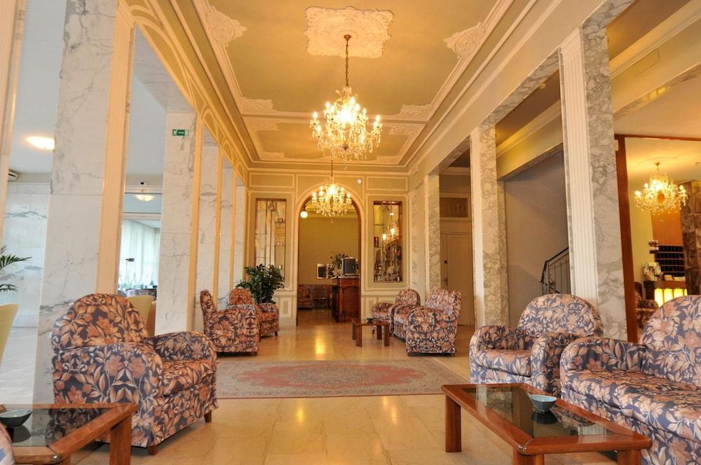 Hotel Britannia Cesenatico Zewnętrze zdjęcie