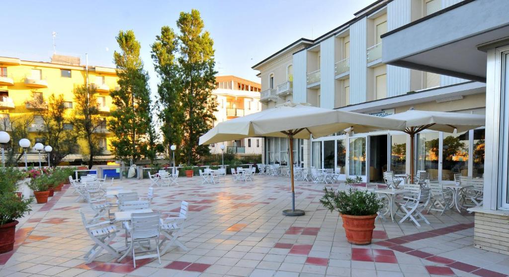Hotel Britannia Cesenatico Zewnętrze zdjęcie