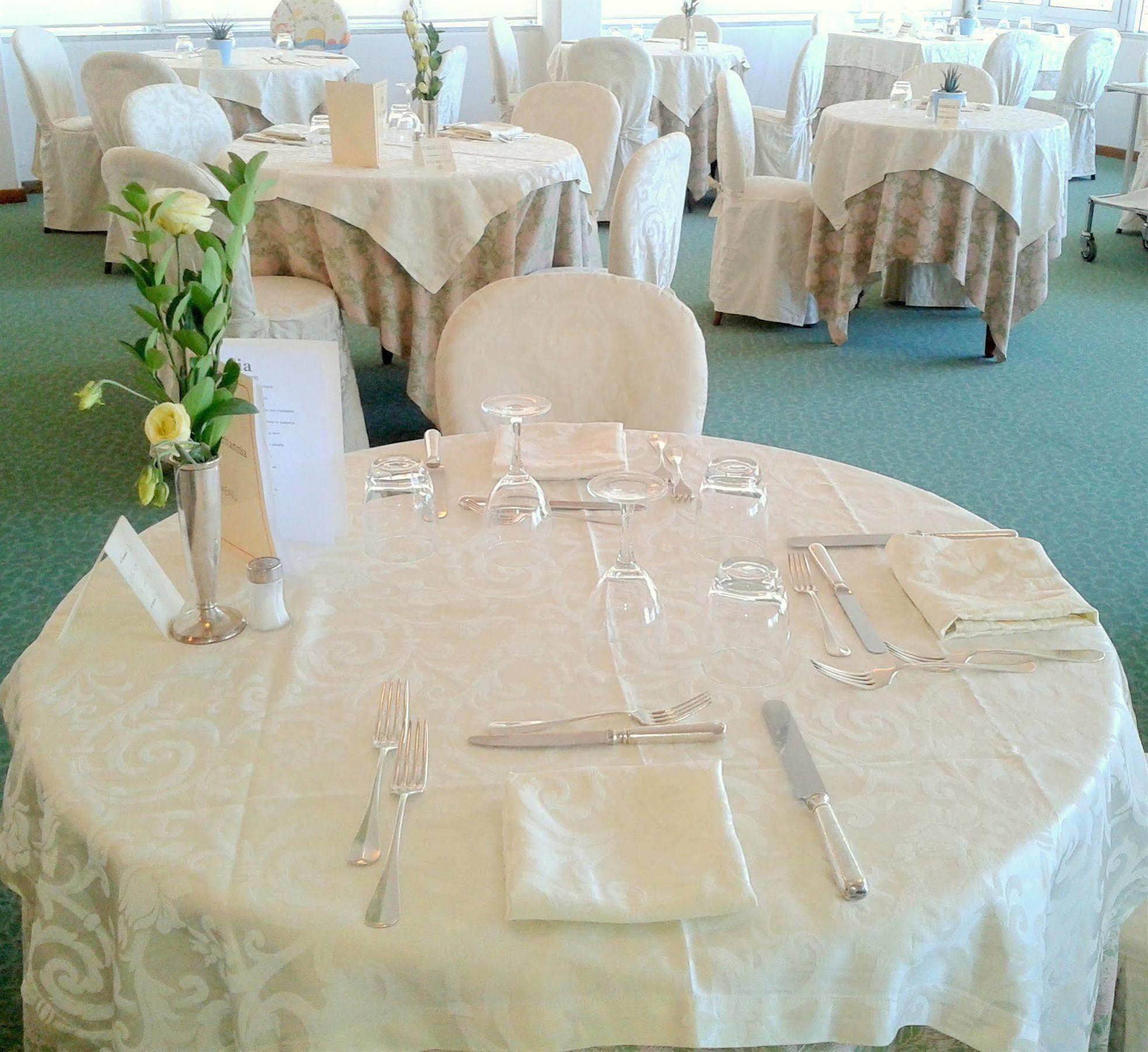 Hotel Britannia Cesenatico Zewnętrze zdjęcie
