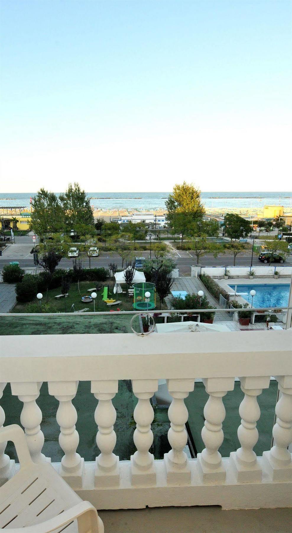 Hotel Britannia Cesenatico Zewnętrze zdjęcie