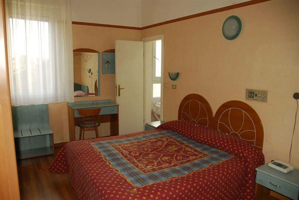 Hotel Britannia Cesenatico Zewnętrze zdjęcie